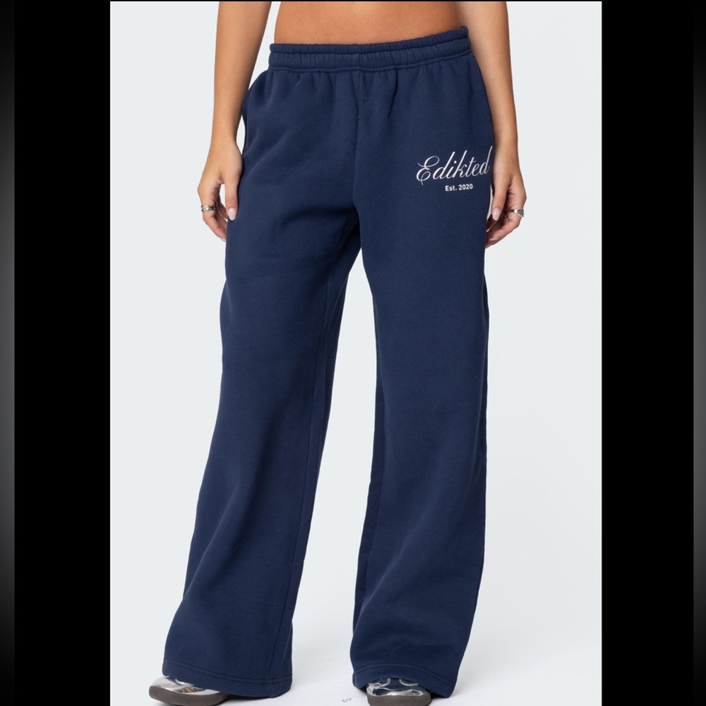 Edikted Navy Sweatpants